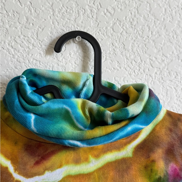 Handmade Geode Tie Dye Crop Top Tee Blouse Womens Small Long Sleeve Turtleneck - Picture 10 of 15